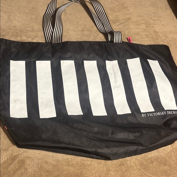 Victoria’s Secret gym tote bag - Picture 6 of 6